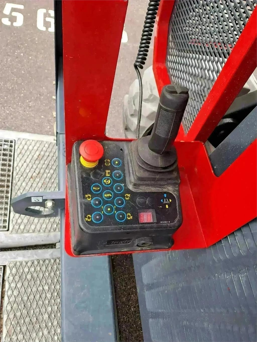 Scherenarbeitsbühne del tipo Magni ES1823RT, Gebrauchtmaschine en Schierling (Imagen 4)