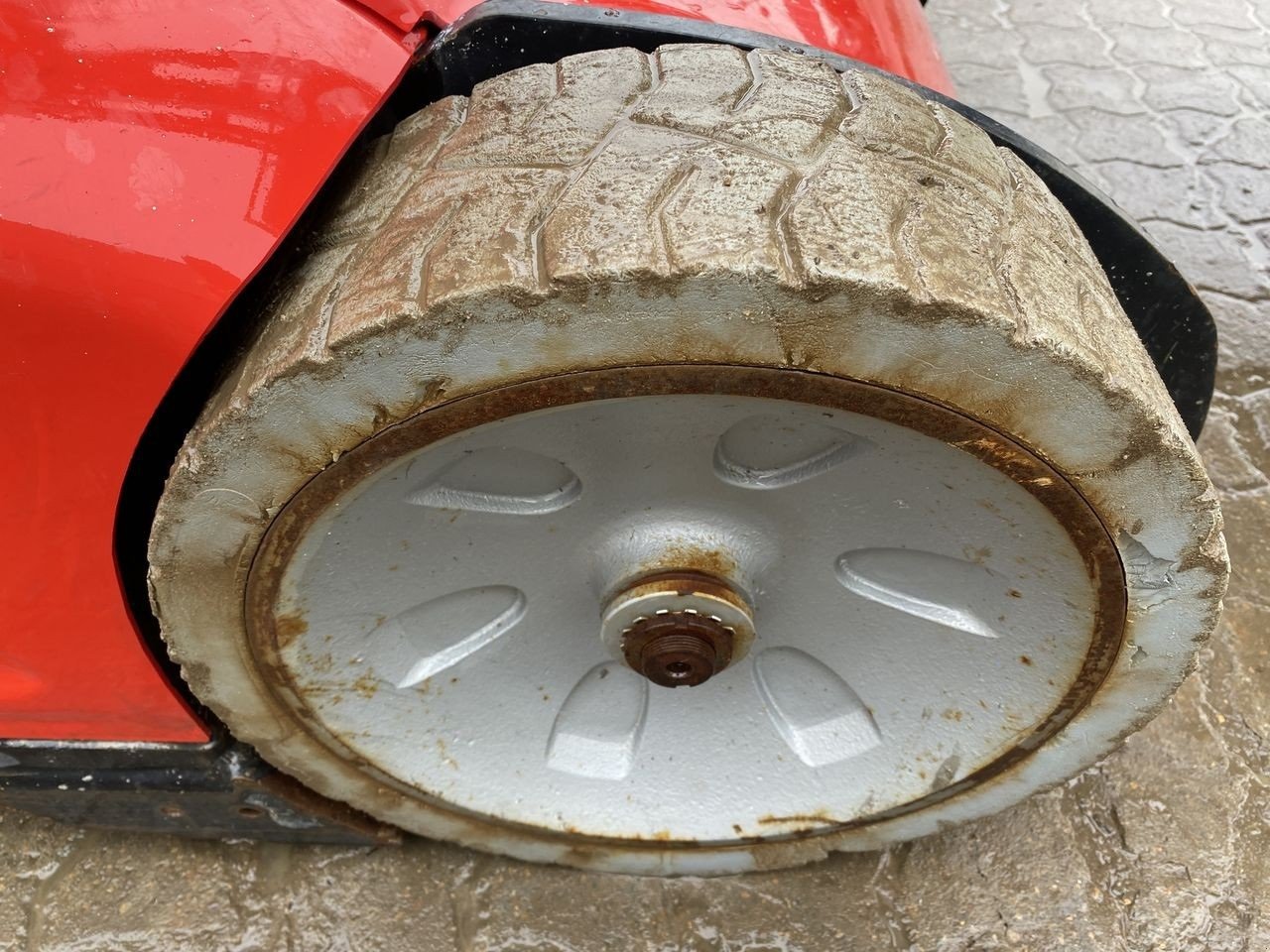 Scherenarbeitsbühne типа Manitou 100VJR, Gebrauchtmaschine в Skive (Фотография 7)