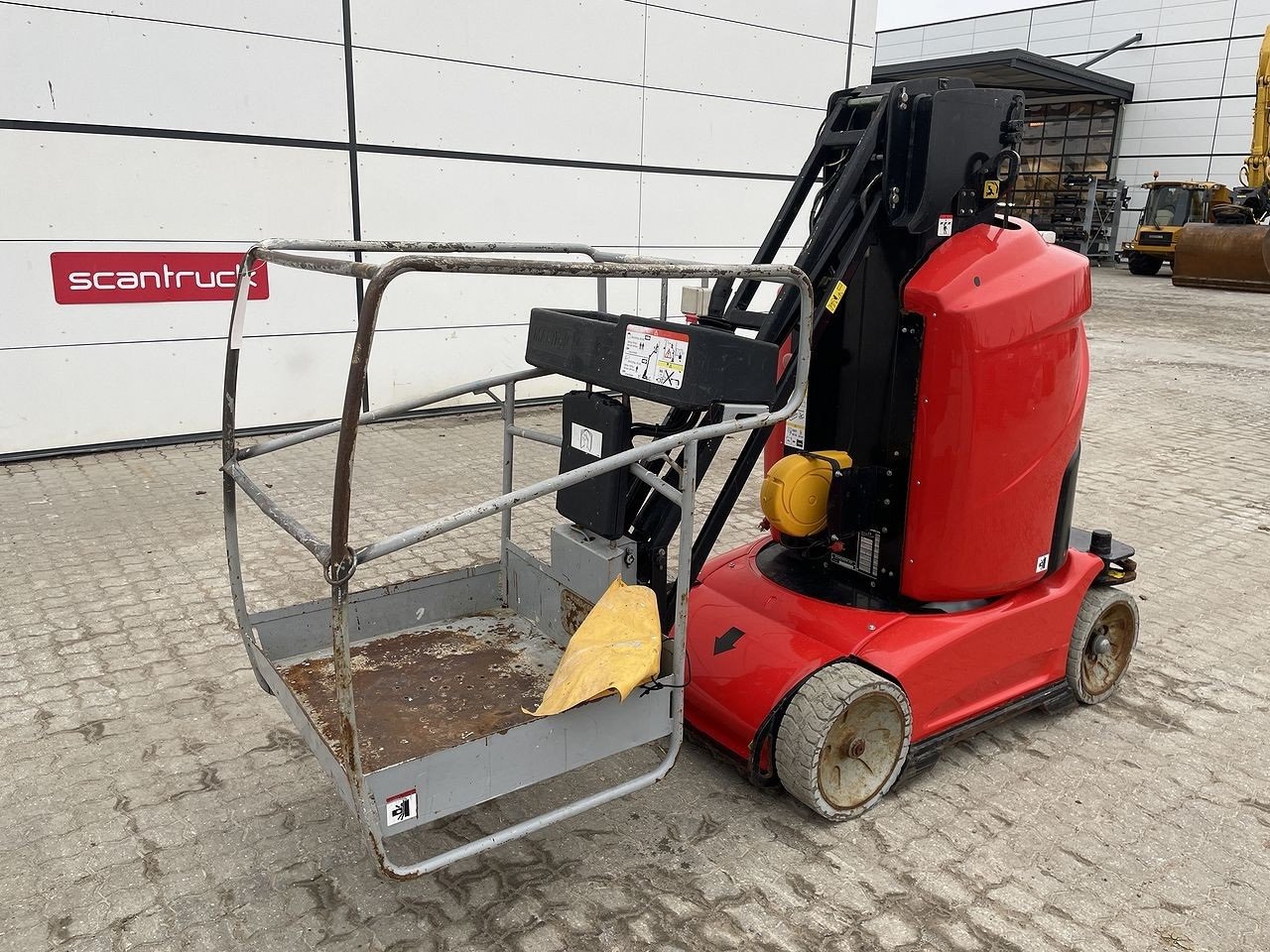 Scherenarbeitsbühne del tipo Manitou 100VJR, Gebrauchtmaschine en Skive (Imagen 1)