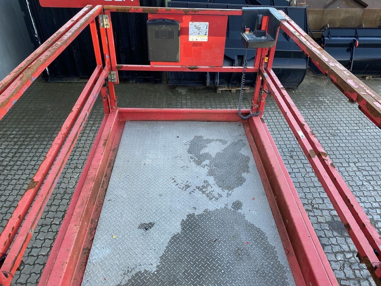 Scherenarbeitsbühne типа Manitou 140SC, Gebrauchtmaschine в Skive (Фотография 3)