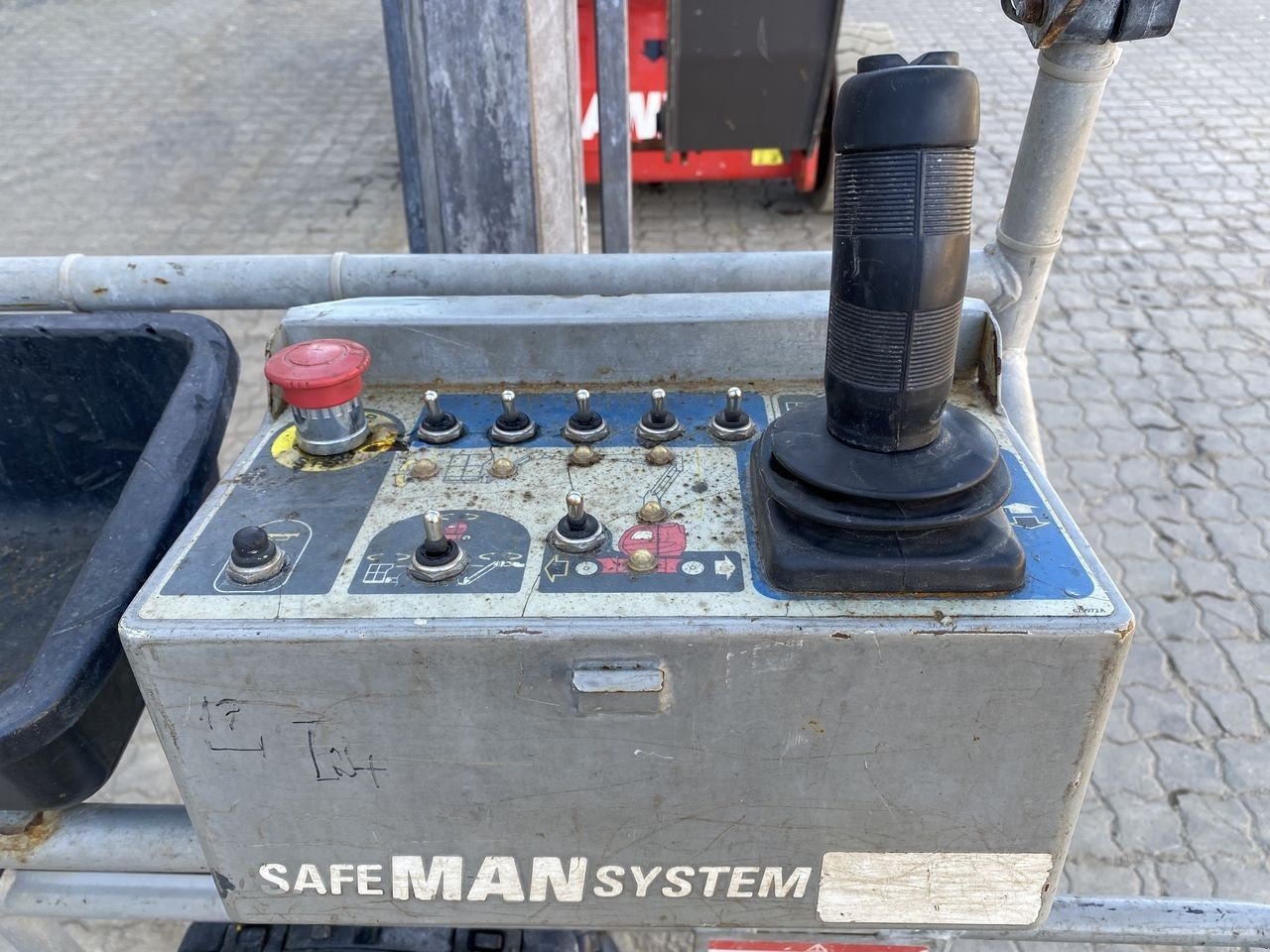 Scherenarbeitsbühne от тип Manitou 150AETJ-COMPACT 3D, Gebrauchtmaschine в Skive (Снимка 3)