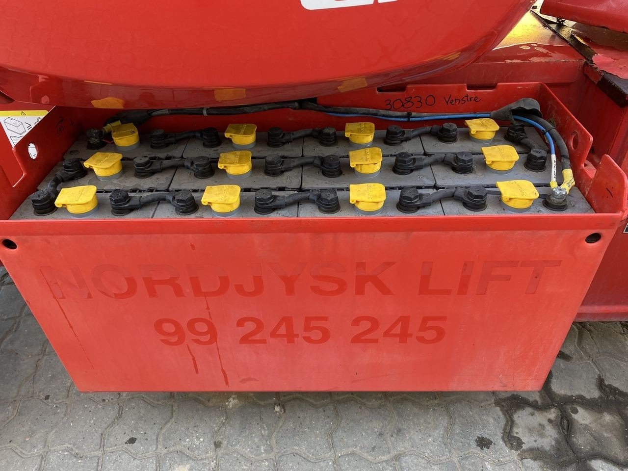 Scherenarbeitsbühne от тип Manitou 150AETJ-COMPACT 3D, Gebrauchtmaschine в Skive (Снимка 9)