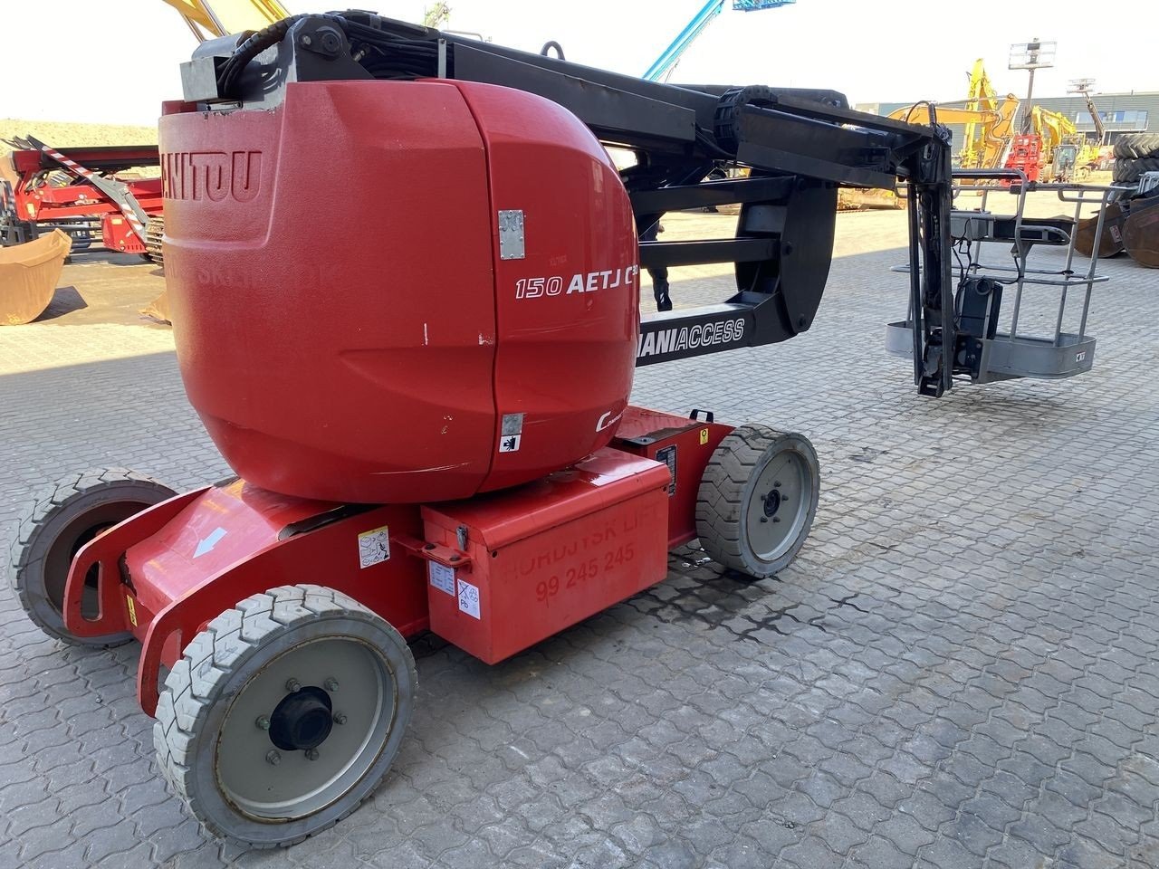 Scherenarbeitsbühne от тип Manitou 150AETJ-COMPACT 3D, Gebrauchtmaschine в Skive (Снимка 4)