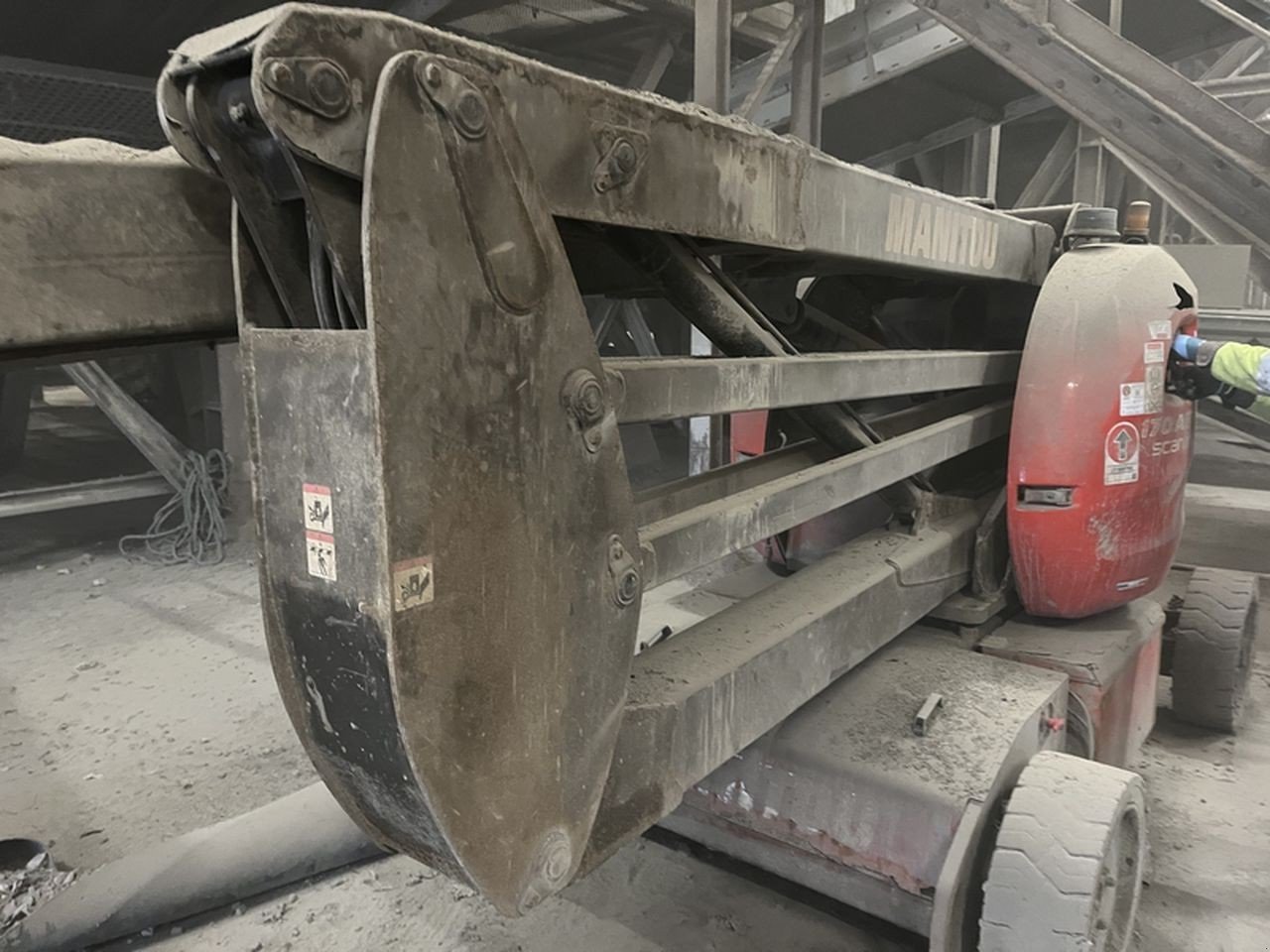 Scherenarbeitsbühne van het type Manitou 170AETJ-L, Gebrauchtmaschine in Skive (Foto 2)