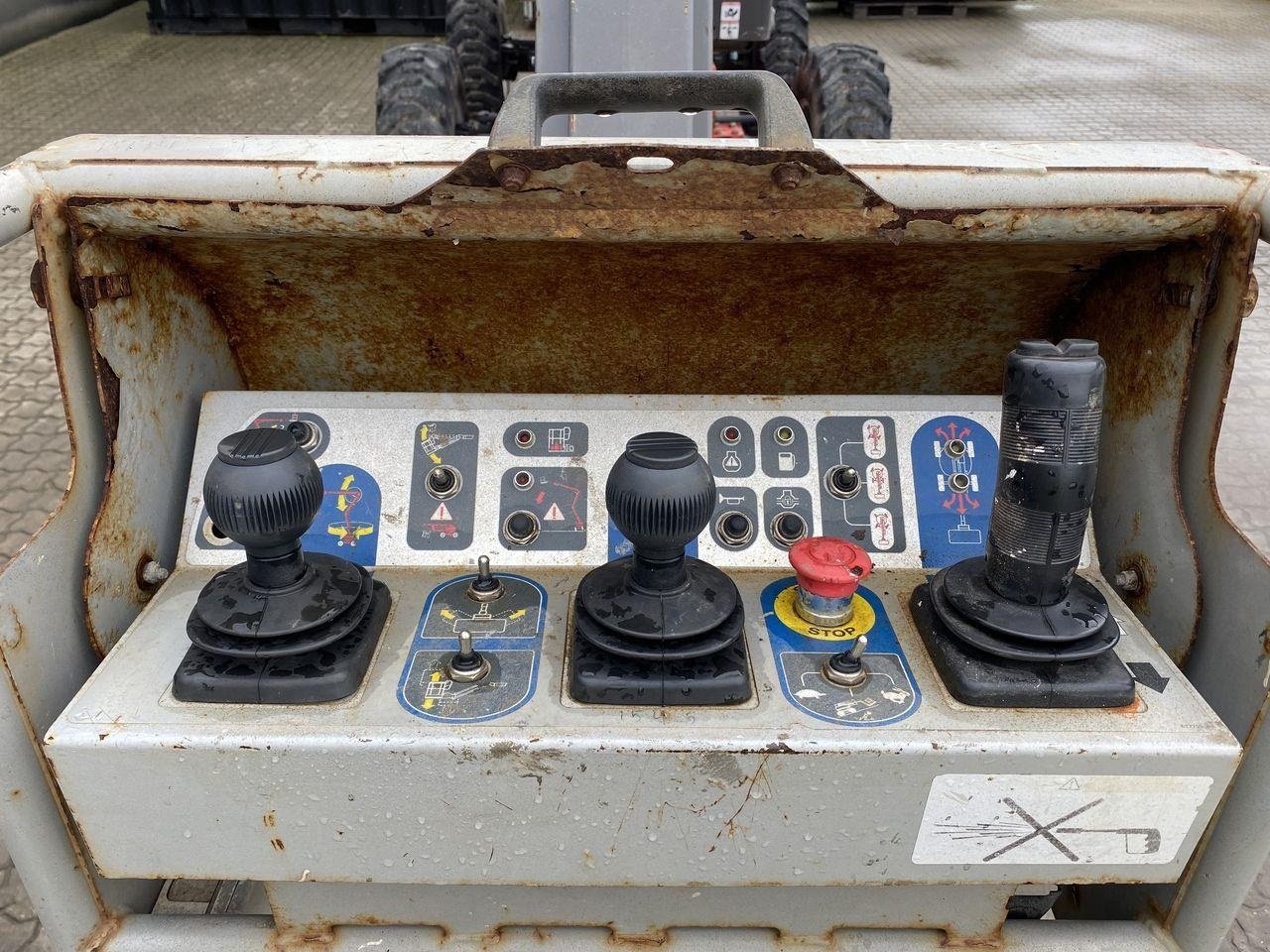 Scherenarbeitsbühne des Typs Manitou 180ATJ 2 RC, Gebrauchtmaschine in Skive (Bild 3)