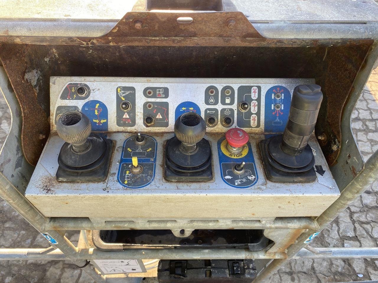 Scherenarbeitsbühne типа Manitou 200ATJ RC, Gebrauchtmaschine в Skive (Фотография 3)