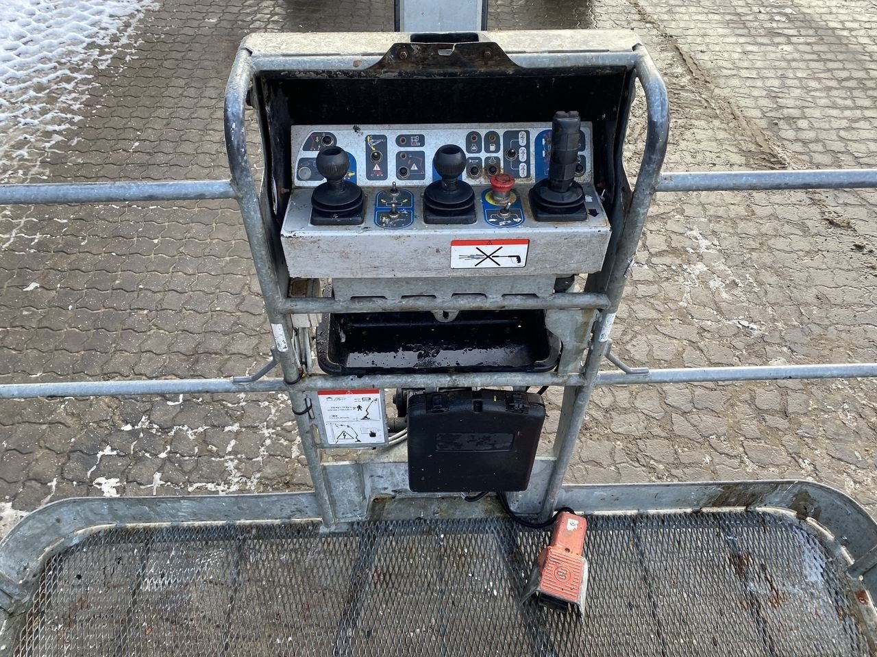 Scherenarbeitsbühne vrste Manitou 200ATJ RC, Gebrauchtmaschine v Skive (Slika 3)