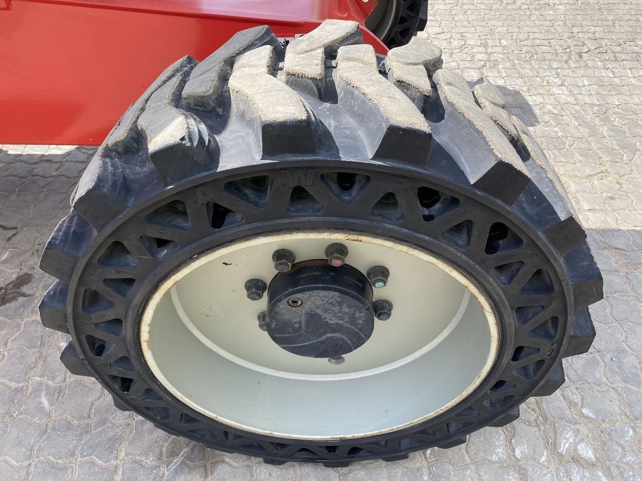 Scherenarbeitsbühne от тип Manitou 200ATJ RC, Gebrauchtmaschine в Skive (Снимка 7)