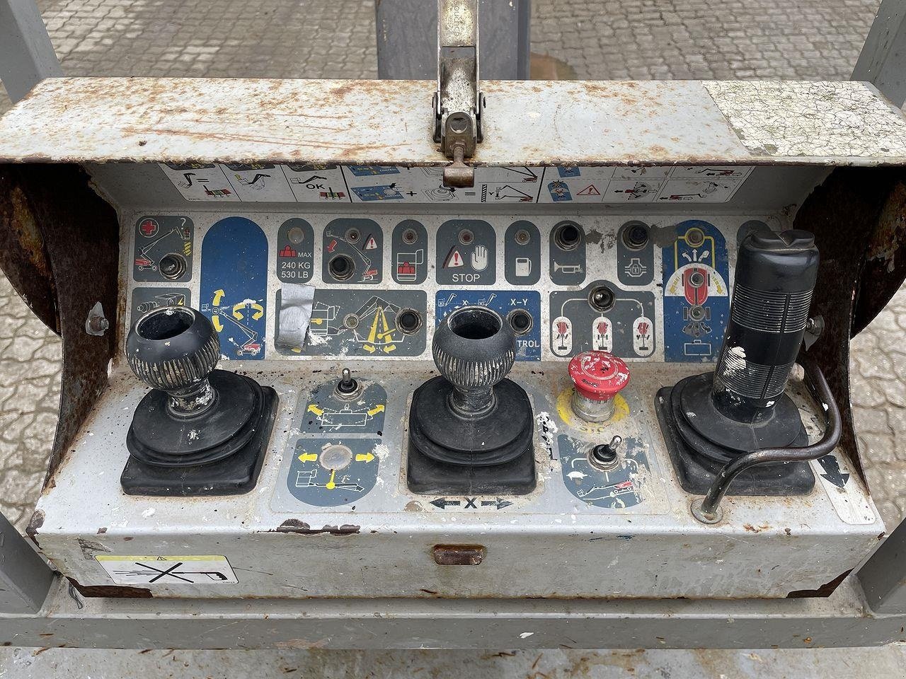 Scherenarbeitsbühne типа Manitou 260TJ, Gebrauchtmaschine в Skive (Фотография 3)