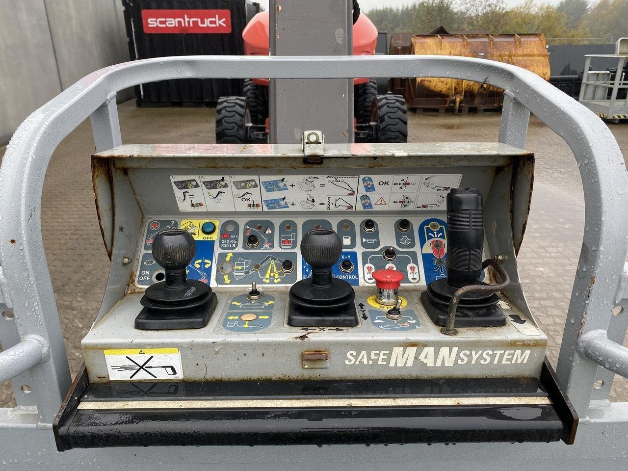 Scherenarbeitsbühne des Typs Manitou 260TJ, Gebrauchtmaschine in Skive (Bild 3)