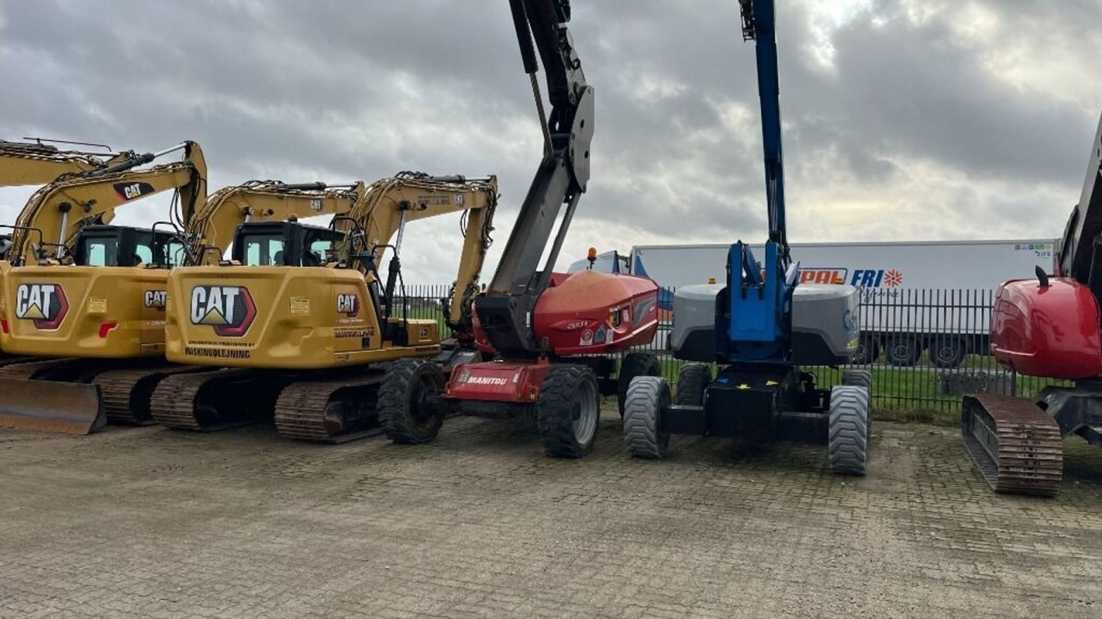 Scherenarbeitsbühne типа Manitou 280 TJ Bomlift 4 WD, Gebrauchtmaschine в Rødovre (Фотография 2)