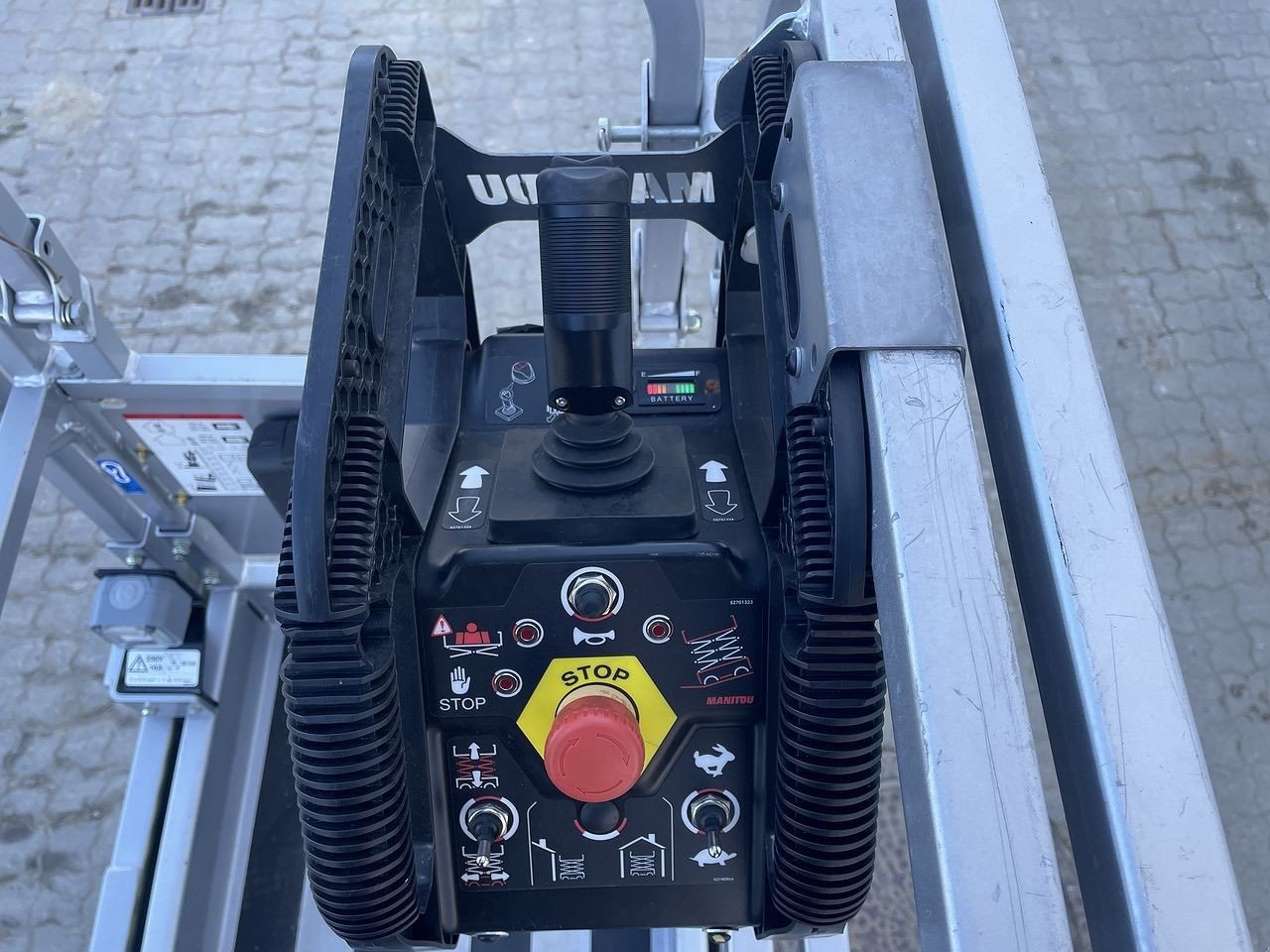 Scherenarbeitsbühne от тип Manitou SE0808, Gebrauchtmaschine в Skive (Снимка 3)
