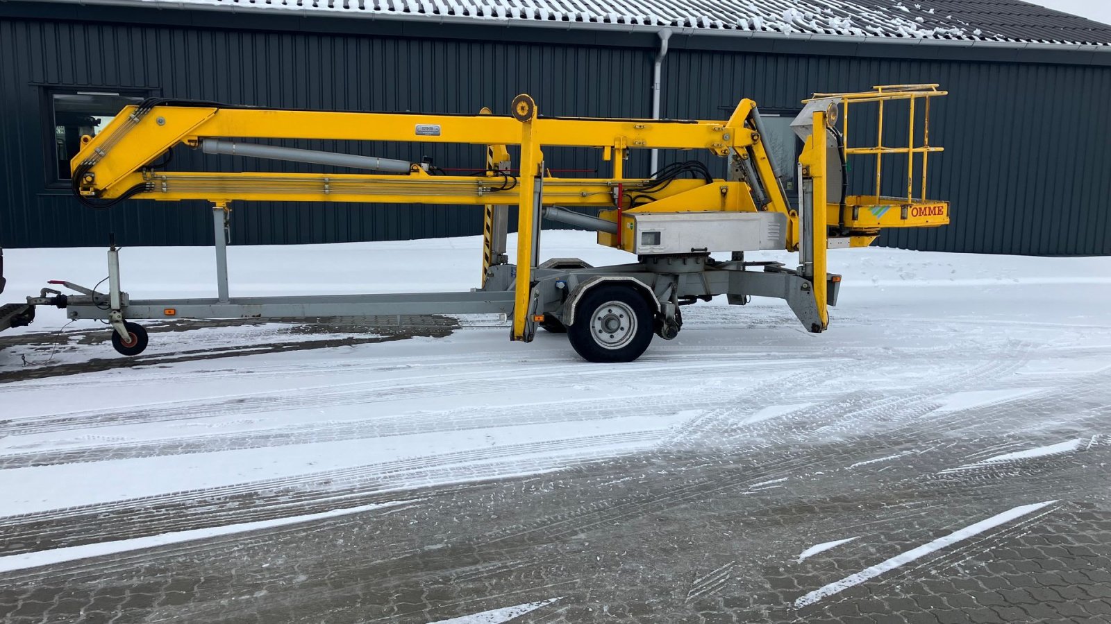 Scherenarbeitsbühne от тип Omme 1700 17 Meters meget velholdt lift, Gebrauchtmaschine в Horsens (Снимка 1)