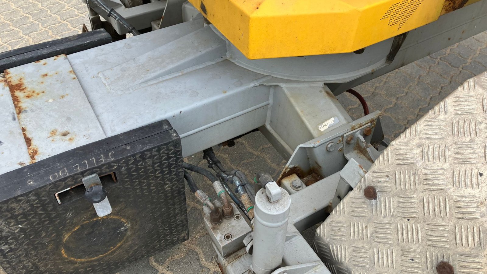 Scherenarbeitsbühne del tipo Omme 1830, Gebrauchtmaschine en Horsens (Imagen 5)