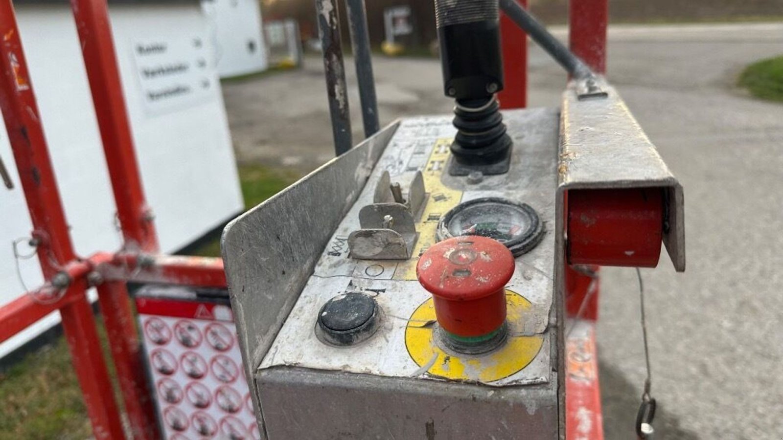 Scherenarbeitsbühne от тип SKY Sj III 3215, Gebrauchtmaschine в Rødovre (Снимка 5)