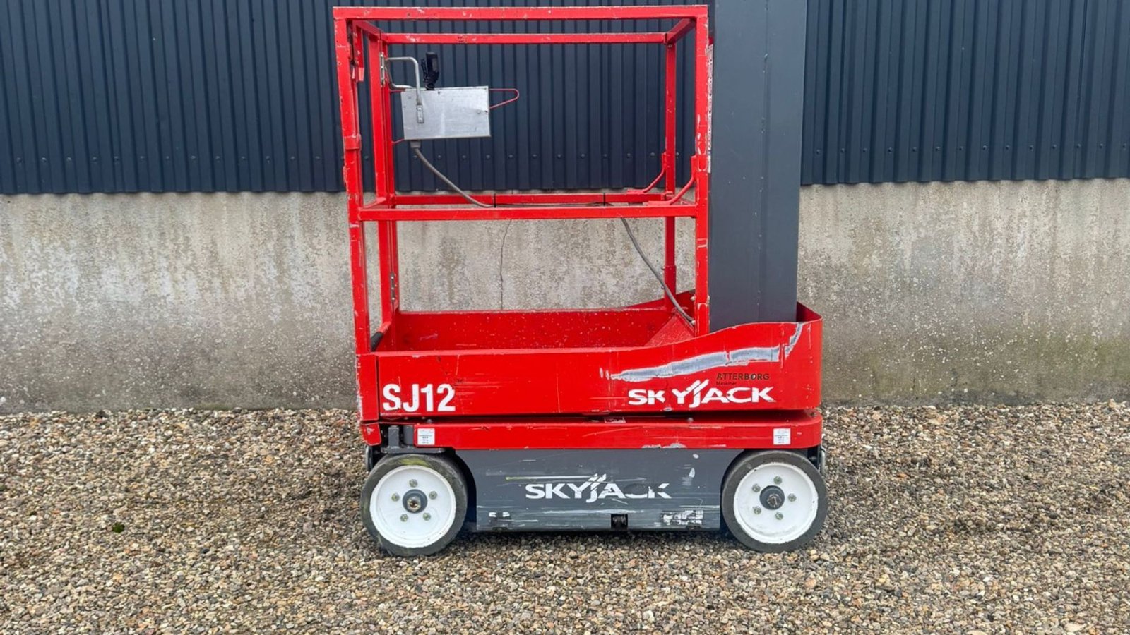 Scherenarbeitsbühne типа Skyjack SJ12, Gebrauchtmaschine в Nykøbing Mors (Фотография 1)