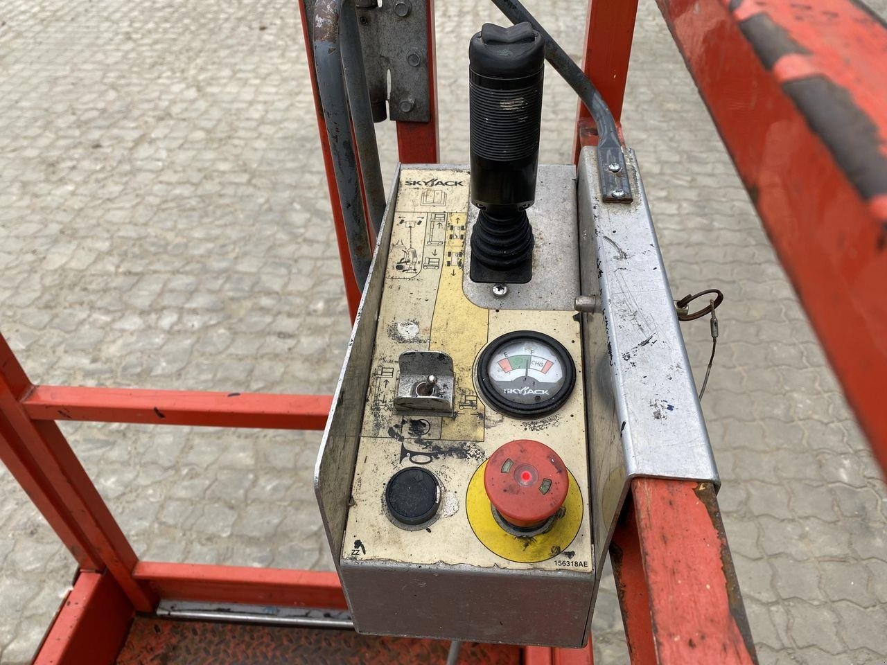 Scherenarbeitsbühne типа Skyjack SJ16, Gebrauchtmaschine в Skive (Фотография 3)