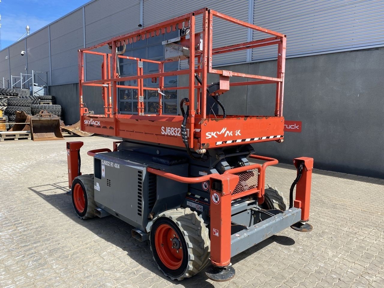 Scherenarbeitsbühne типа Skyjack SJ6832 RT, Gebrauchtmaschine в Skive (Фотография 2)