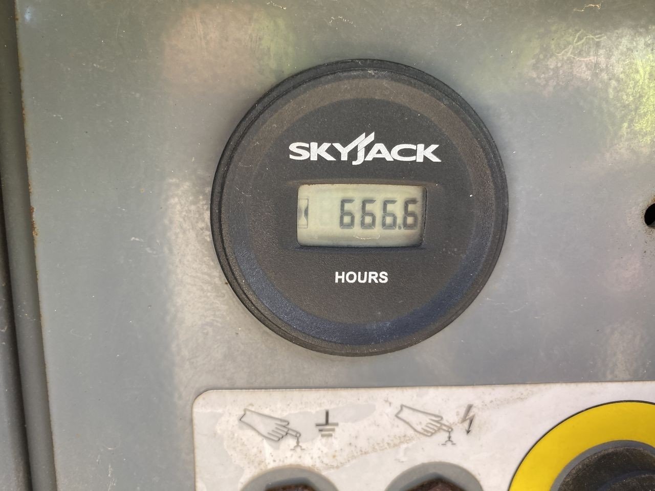 Scherenarbeitsbühne типа Skyjack SJ6832 RT, Gebrauchtmaschine в Skive (Фотография 13)