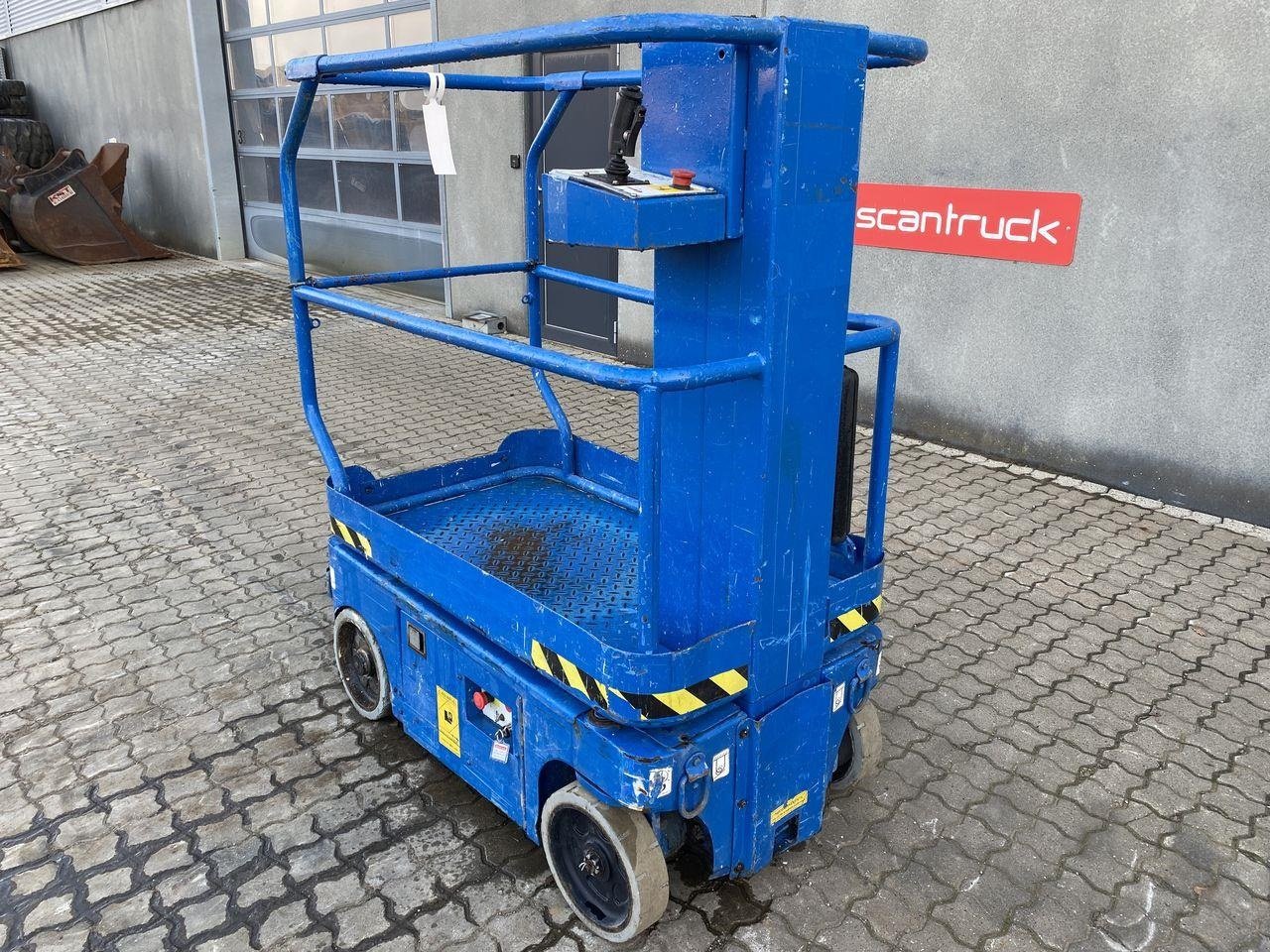 Scherenarbeitsbühne typu Snorkel TM12, Gebrauchtmaschine v Skive (Obrázek 2)