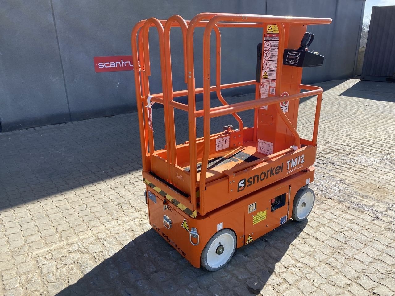 Scherenarbeitsbühne типа Snorkel TM12, Gebrauchtmaschine в Skive (Фотография 1)