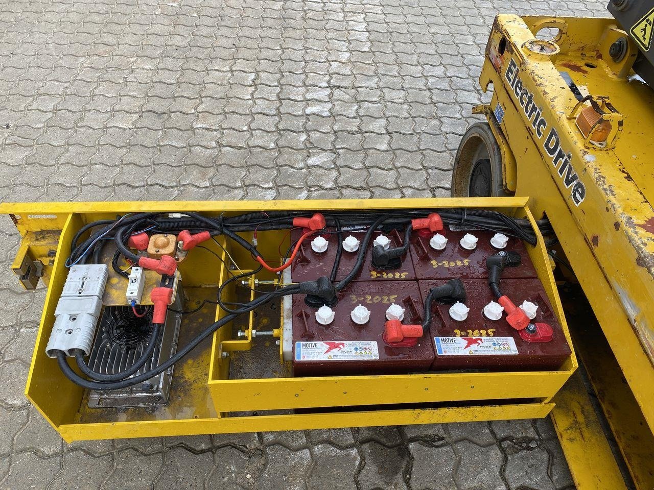 Scherenarbeitsbühne des Typs Sonstige 4046-ED, Gebrauchtmaschine in Skive (Bild 9)