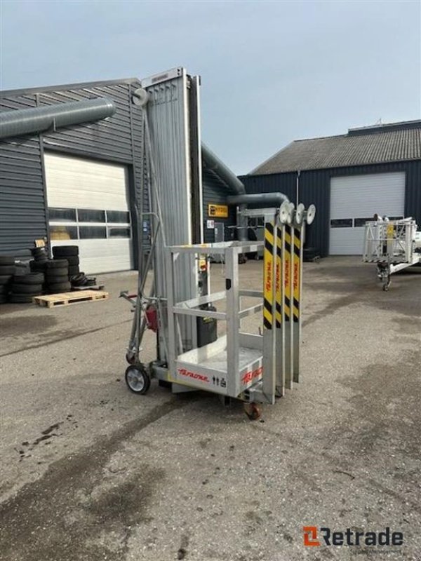 Scherenarbeitsbühne του τύπου Sonstige Faraone PK14000E Søjle lift, Gebrauchtmaschine σε Rødovre (Φωτογραφία 1)