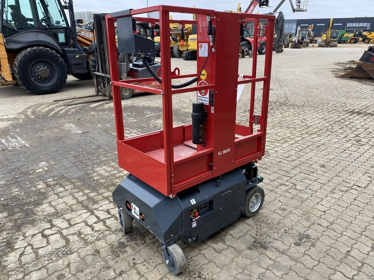 Scherenarbeitsbühne Türe ait Sonstige Leonardo HD, Gebrauchtmaschine içinde Skive (resim 4)