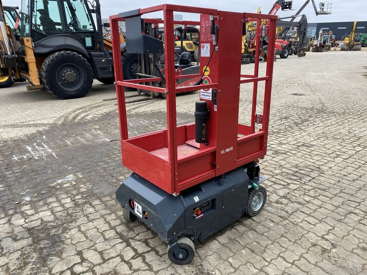 Scherenarbeitsbühne des Typs Sonstige Leonardo HD, Gebrauchtmaschine in Skive (Bild 4)