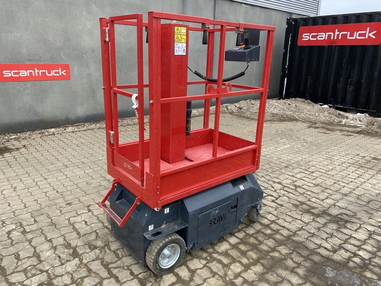 Scherenarbeitsbühne Türe ait Sonstige Leonardo HD, Gebrauchtmaschine içinde Skive (resim 1)