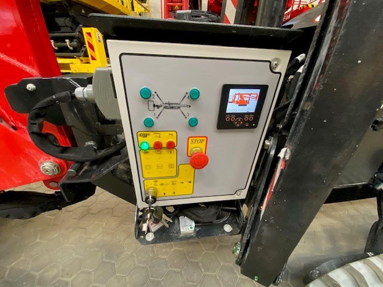 Scherenarbeitsbühne des Typs Sonstige SPIDER 18.90 ED, Gebrauchtmaschine in Skive (Bild 4)