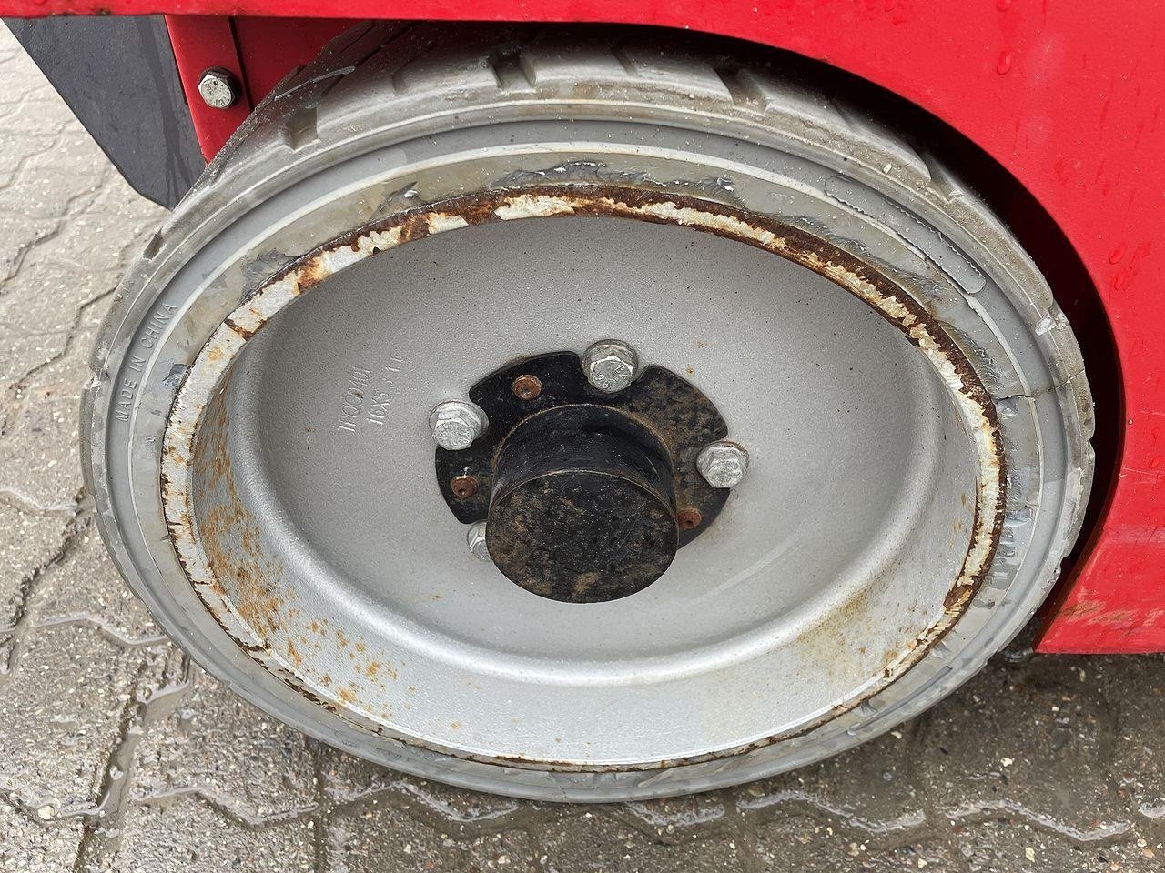 Scherenarbeitsbühne des Typs Sonstige XE160W, Gebrauchtmaschine in Skive (Bild 8)