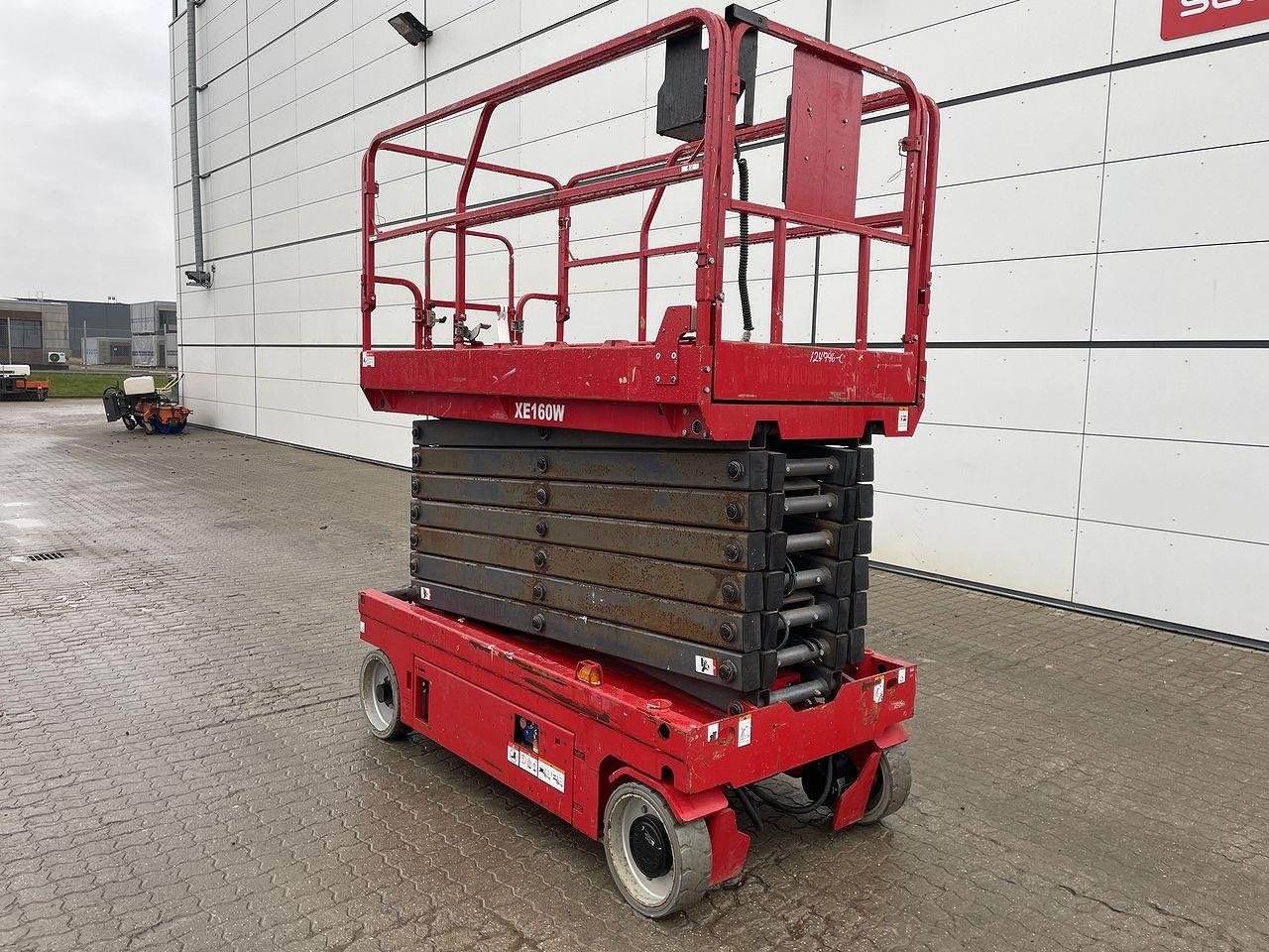 Scherenarbeitsbühne des Typs Sonstige XE160W, Gebrauchtmaschine in Skive (Bild 5)