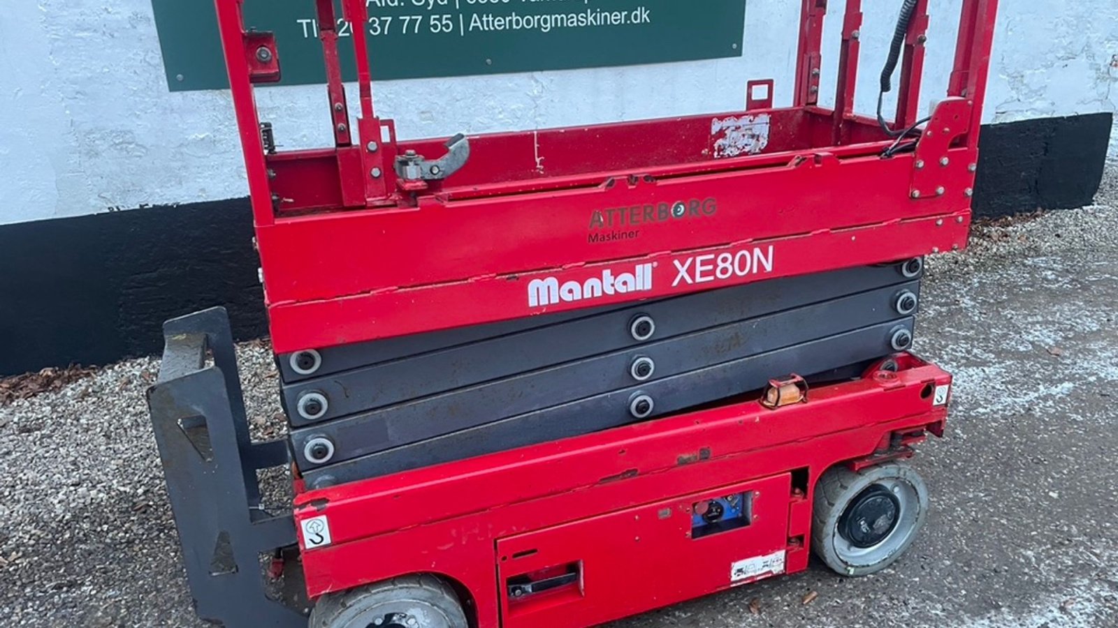 Scherenarbeitsbühne del tipo Sonstige XE80N Saxlift, Gebrauchtmaschine In Nykøbing Mors (Immagine 2)