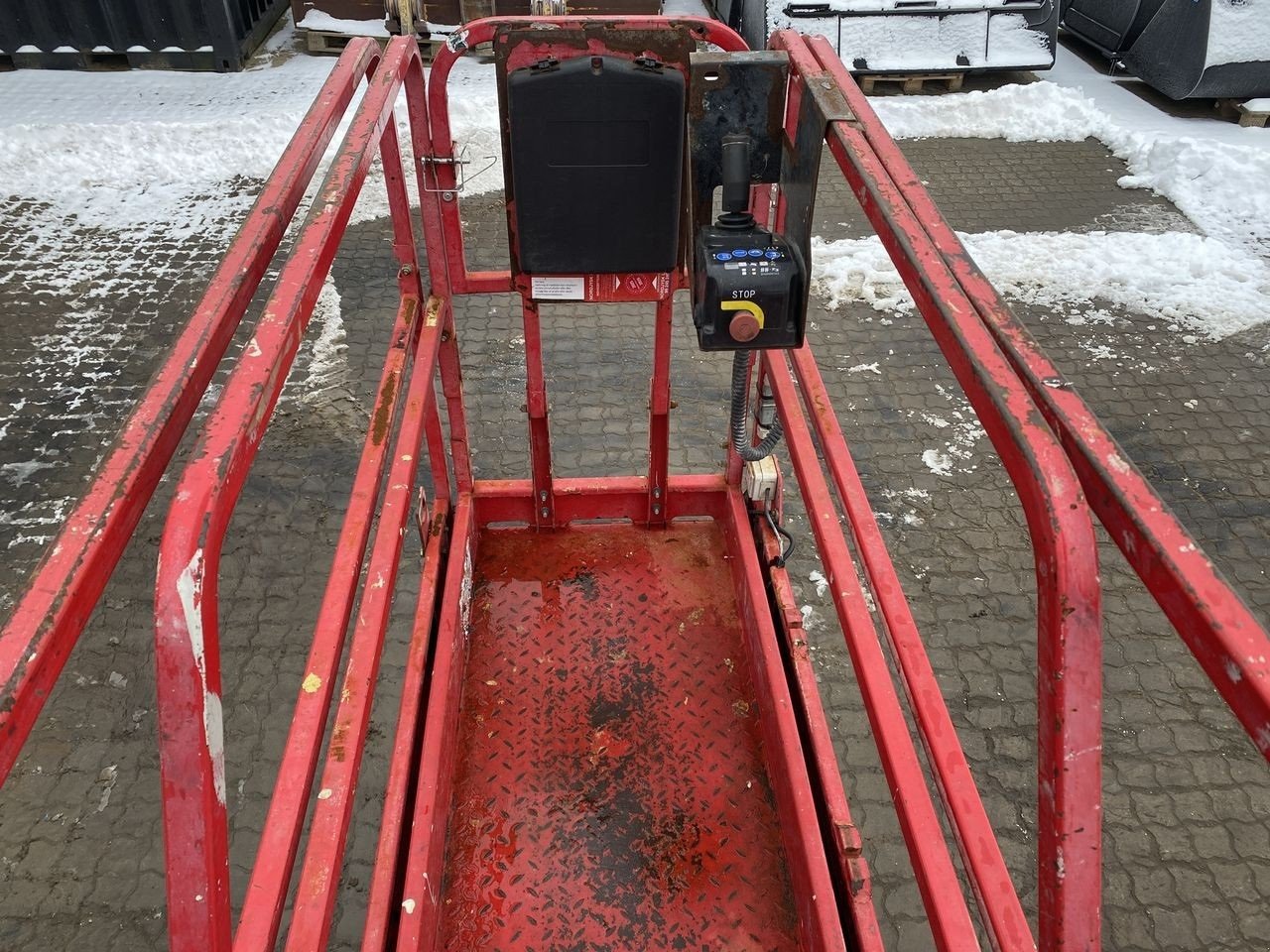 Scherenarbeitsbühne of the type Sonstige XE80N, Gebrauchtmaschine in Skive (Picture 2)