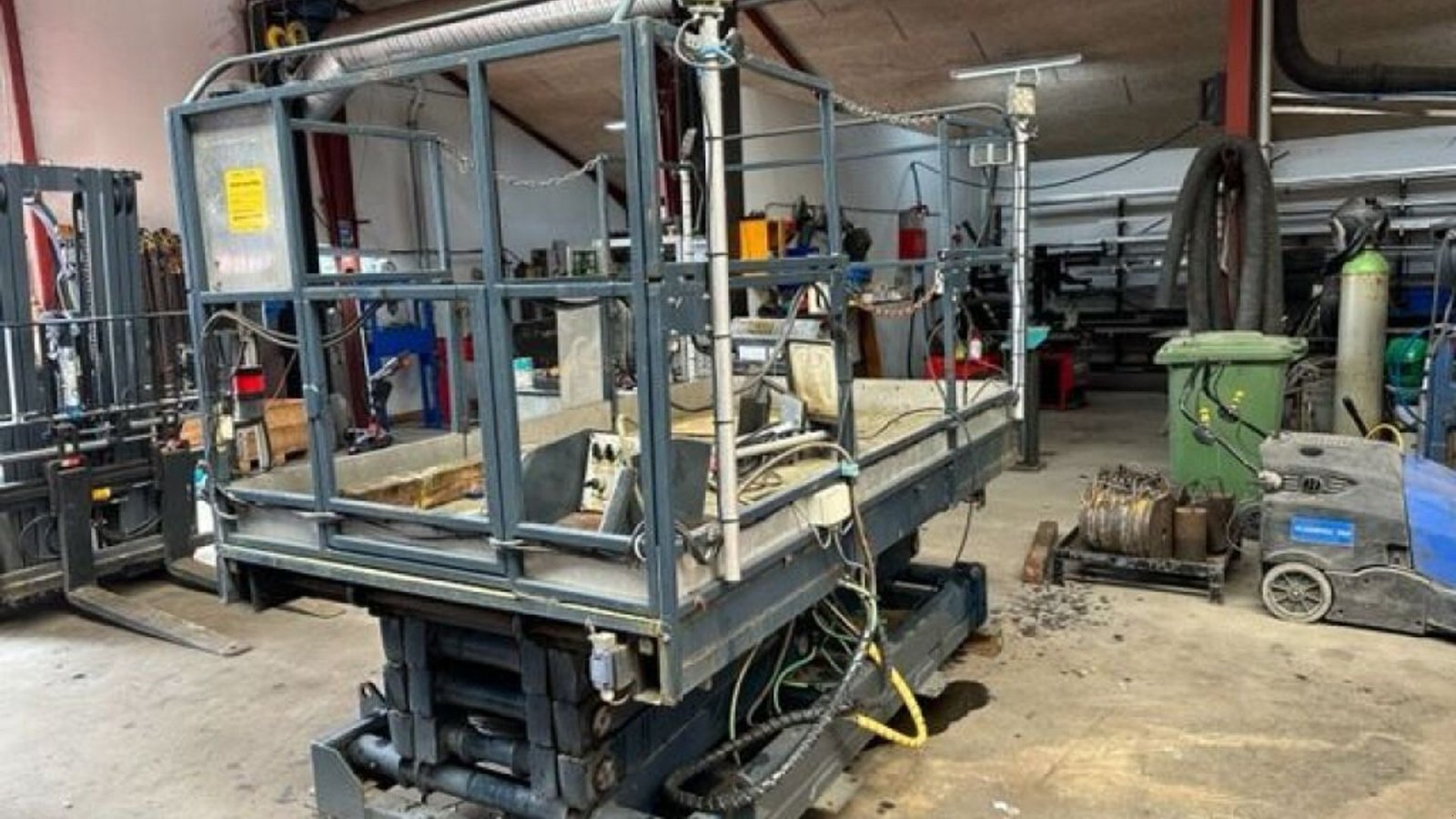 Scherenarbeitsbühne типа Upright Sax Platform 10 meter, Gebrauchtmaschine в Rødovre (Фотография 1)