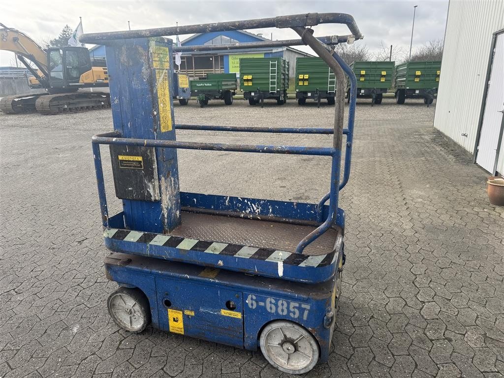 Scherenarbeitsbühne типа Upright TM 12, Gebrauchtmaschine в Ringe (Фотография 3)