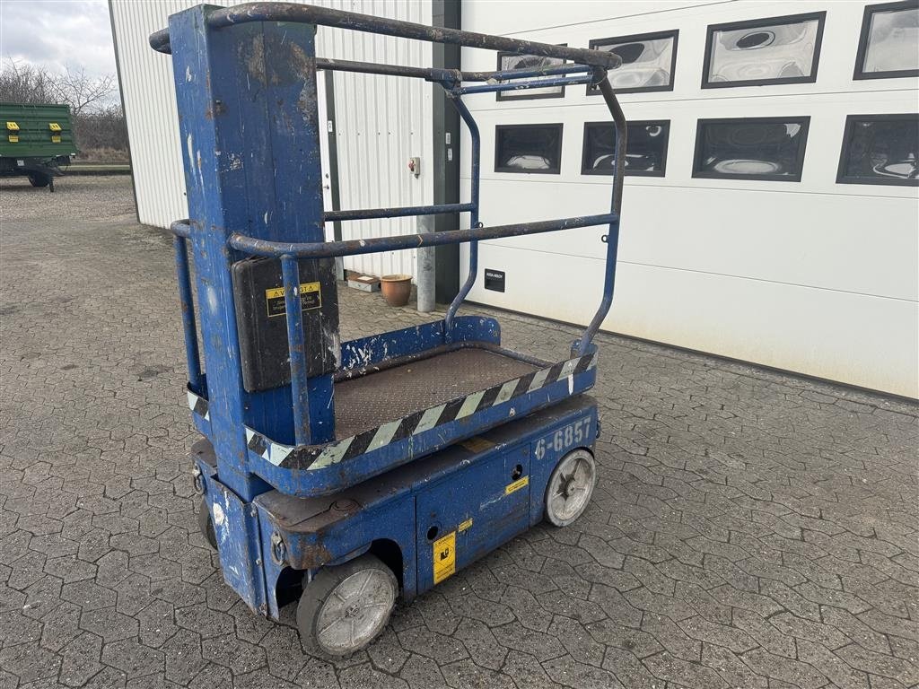 Scherenarbeitsbühne типа Upright TM 12, Gebrauchtmaschine в Ringe (Фотография 2)