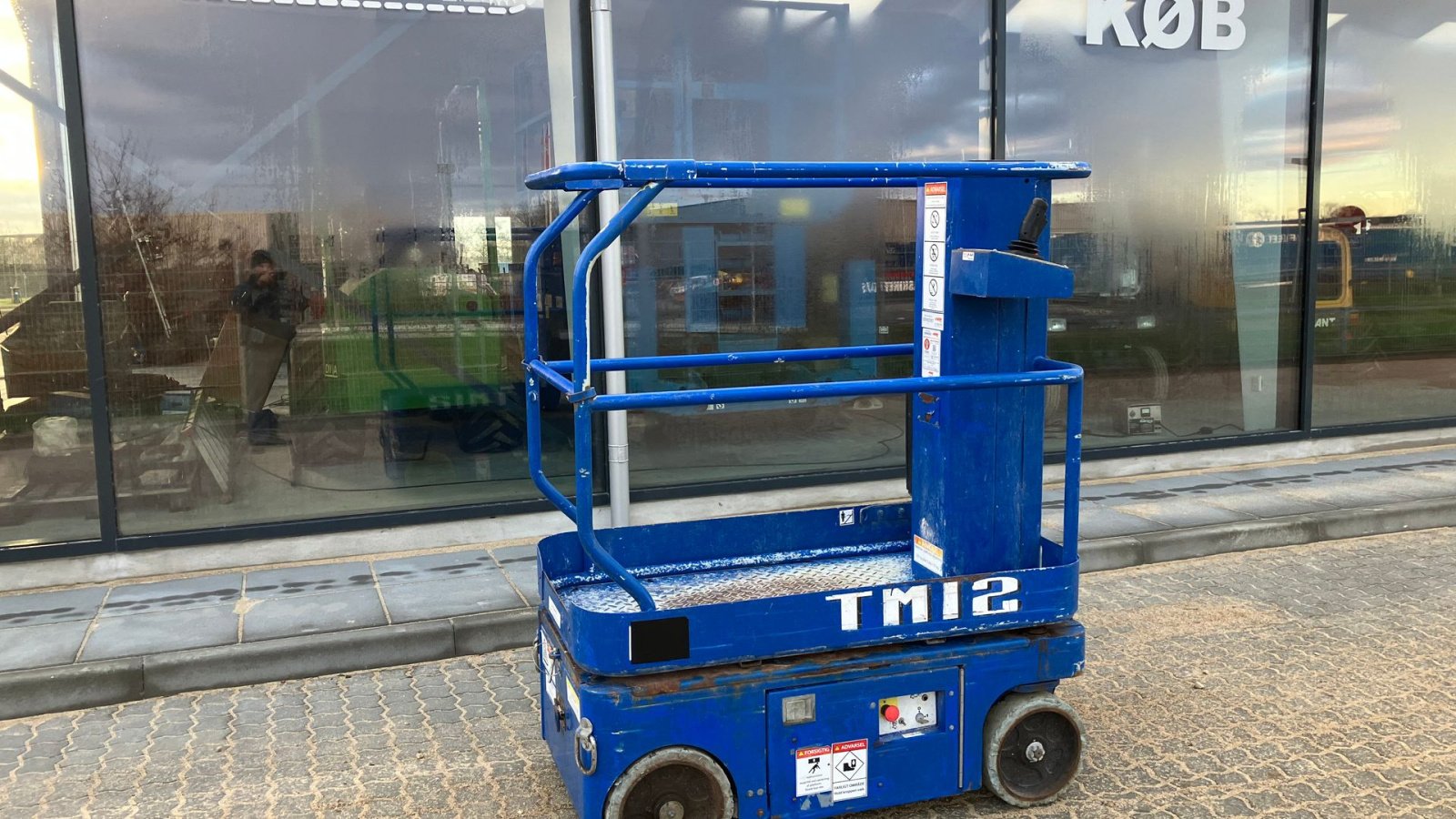 Scherenarbeitsbühne типа Upright TM12, Gebrauchtmaschine в Horsens (Фотография 2)