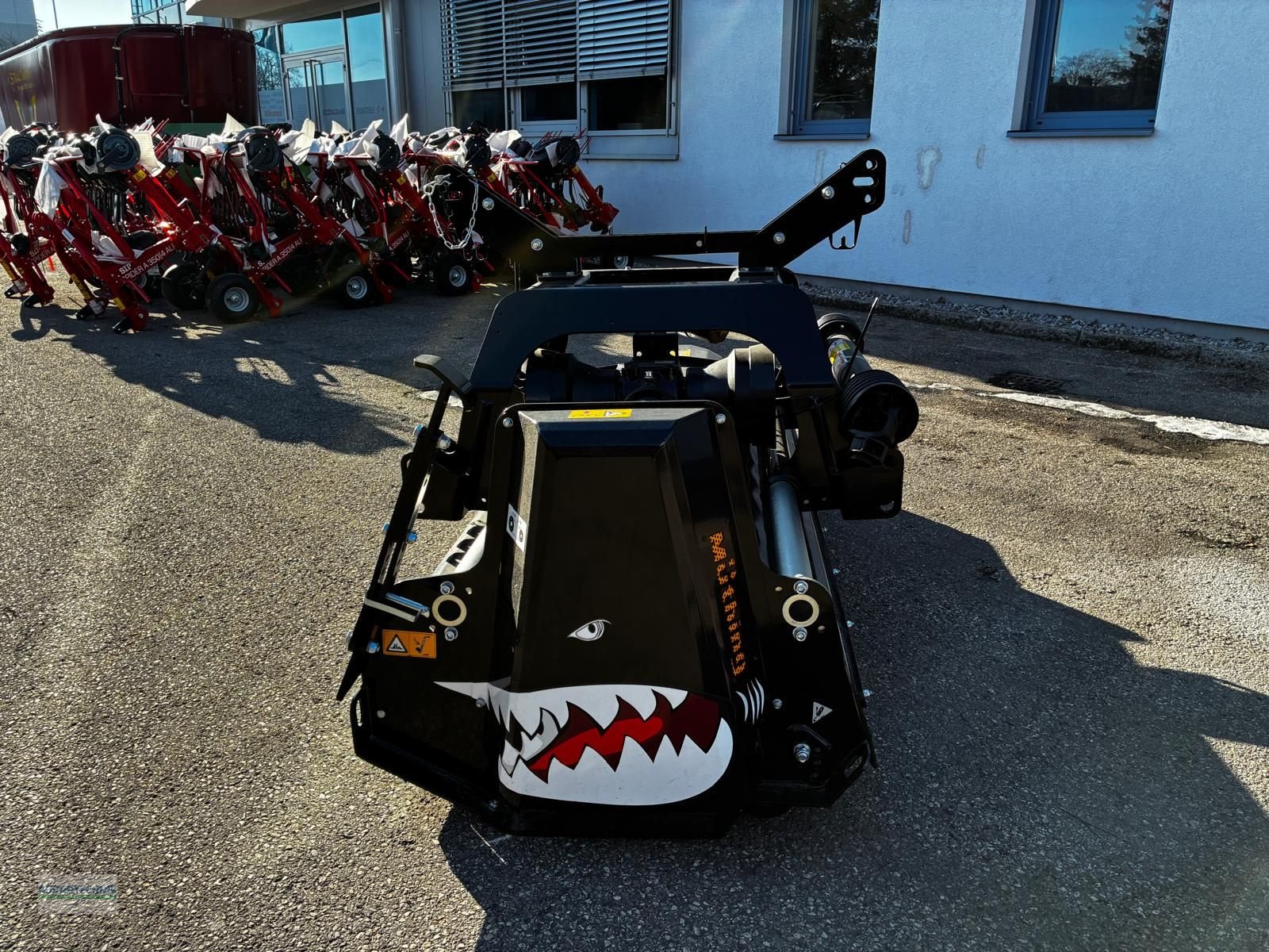 Schlegelmäher des Typs Müthing MU-AS220, Neumaschine in Pettenbach (Bild 1)