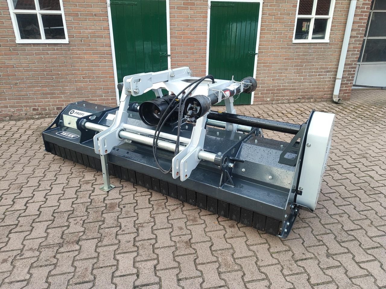 Schlegelmäher typu Talex Tiger 300, Neumaschine v Rouveen (Obrázek 1)