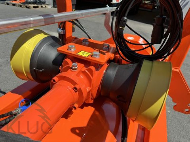 Schlegelmäher of the type Tierre Pantera PRO Revers 280, Neumaschine in Pirching am Traubenberg (Picture 28)