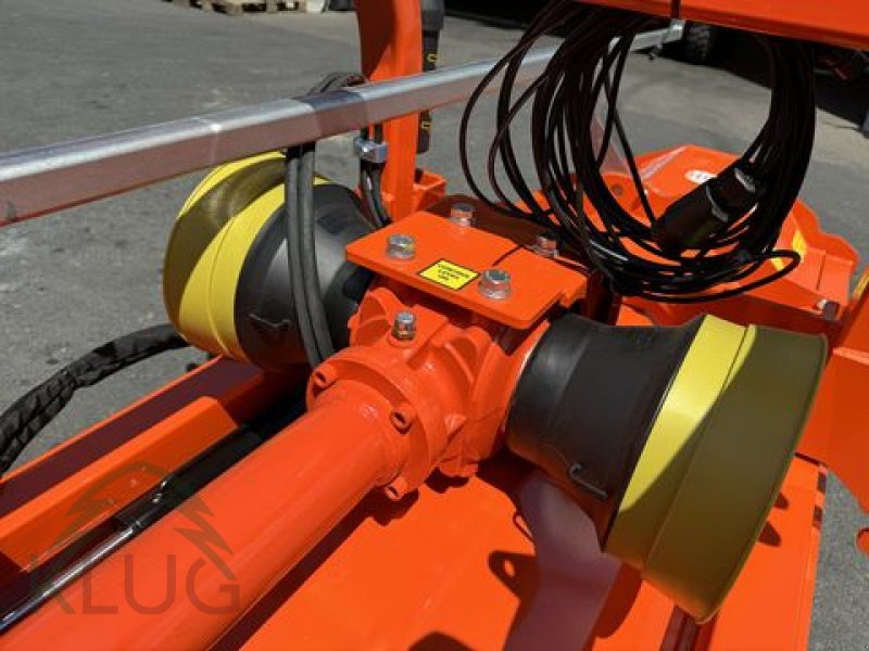 Schlegelmäher des Typs Tierre Pantera PRO Revers 300, Neumaschine in Pirching am Traubenberg (Bild 30)