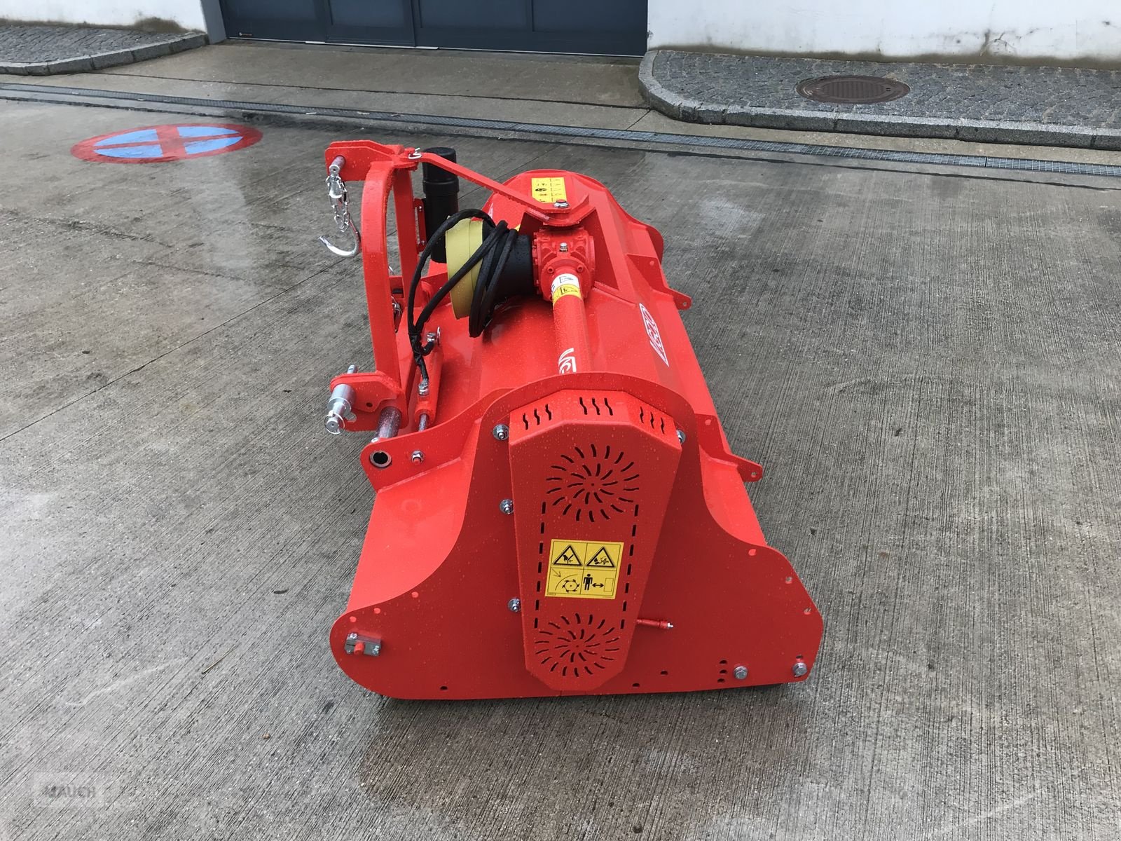 Schlegelmäher of the type Vigolo TK2 220, Neumaschine in Burgkirchen (Picture 2)