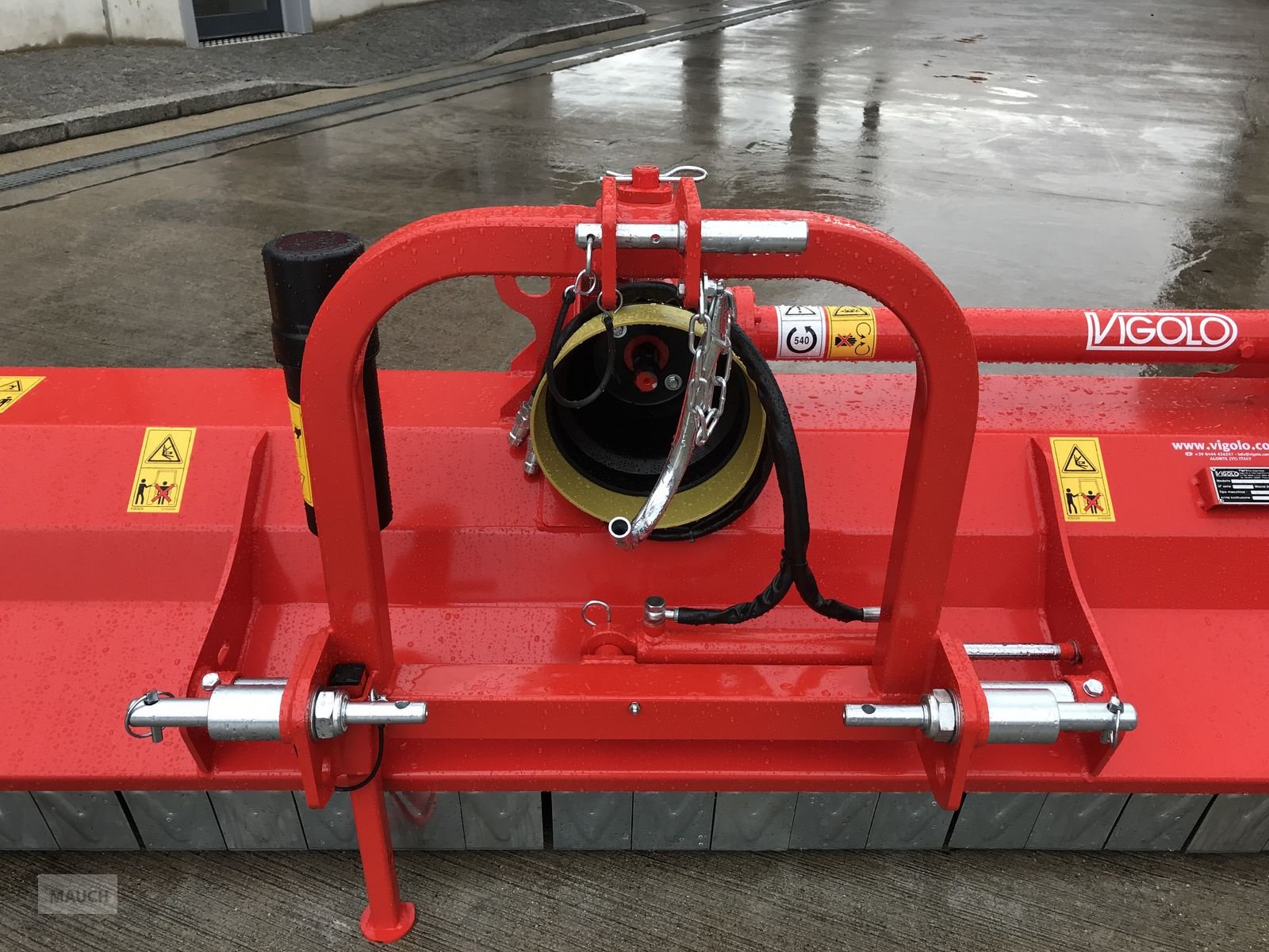 Schlegelmäher of the type Vigolo TK2 220, Neumaschine in Burgkirchen (Picture 7)