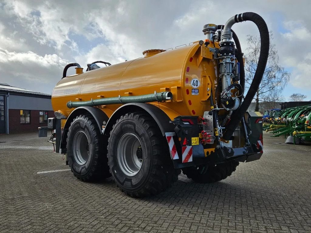 Schleudertankwagen van het type Veenhuis Profiline 16.600, Gebrauchtmaschine in BENNEKOM (Foto 5)