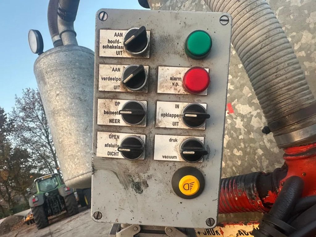 Schleudertankwagen des Typs Veenhuis VMB 7500 + bemester slootsmid, Gebrauchtmaschine in Ruinerwold (Bild 11)