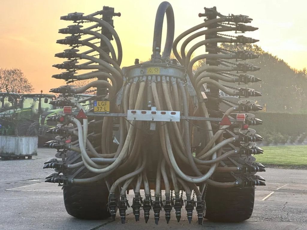 Schleudertankwagen des Typs Veenhuis VMB 7500 + bemester slootsmid, Gebrauchtmaschine in Ruinerwold (Bild 10)