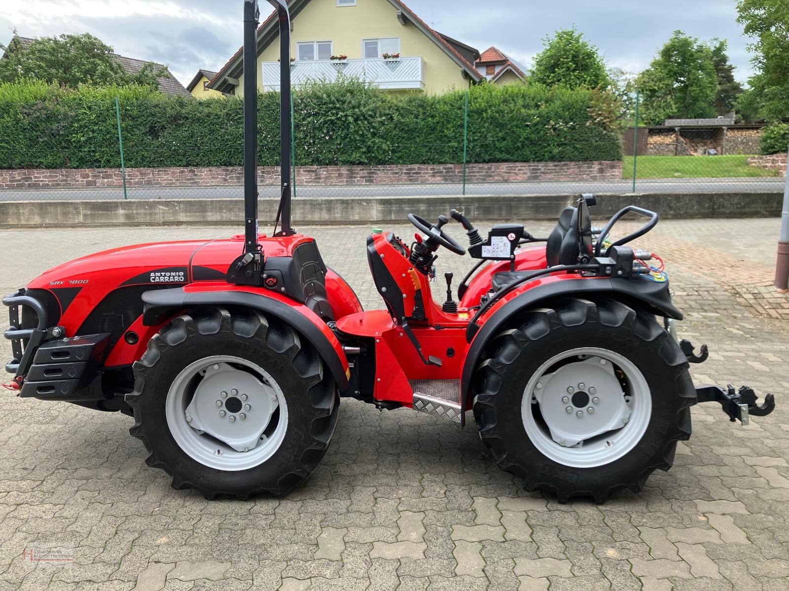 Schmalspurtraktor del tipo Antonio Carraro SRX 7800, Gebrauchtmaschine en Steinfeld (Imagen 1)
