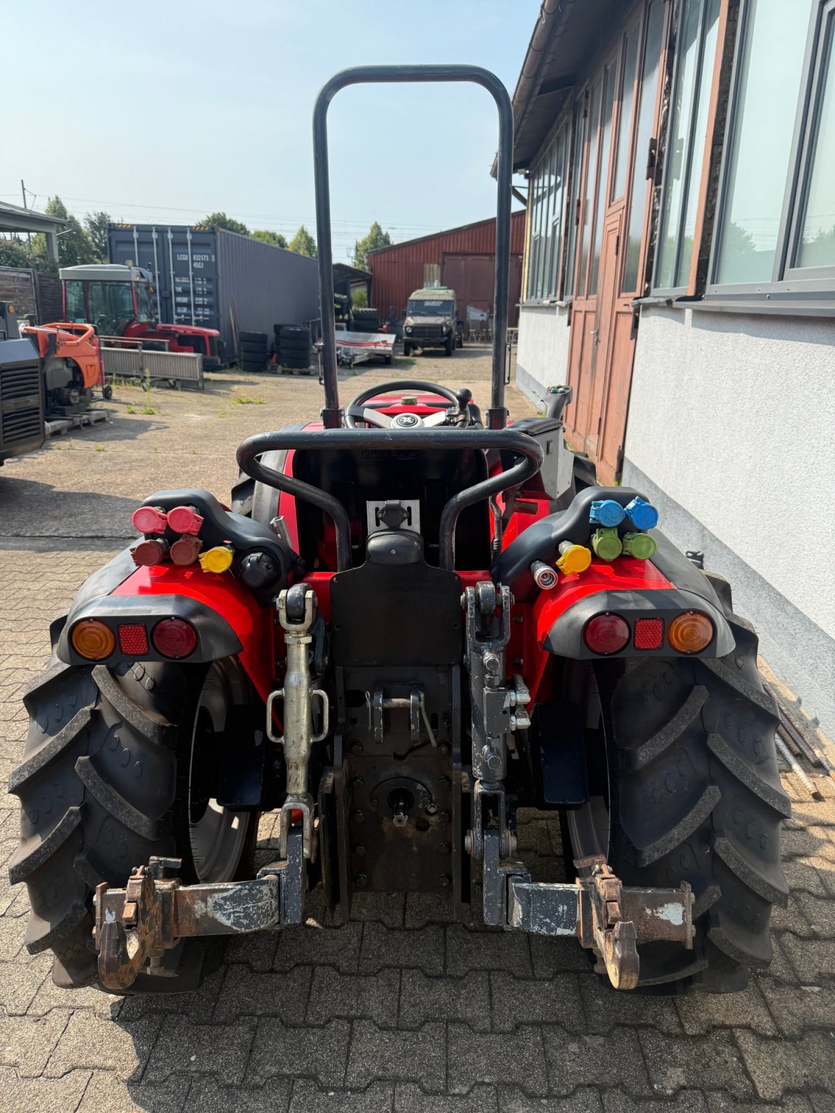 Schmalspurtraktor typu Antonio Carraro SRX 8400 Allrad Traktor Schlepper Wendesitz, Gebrauchtmaschine w Bühl (Zdjęcie 8)